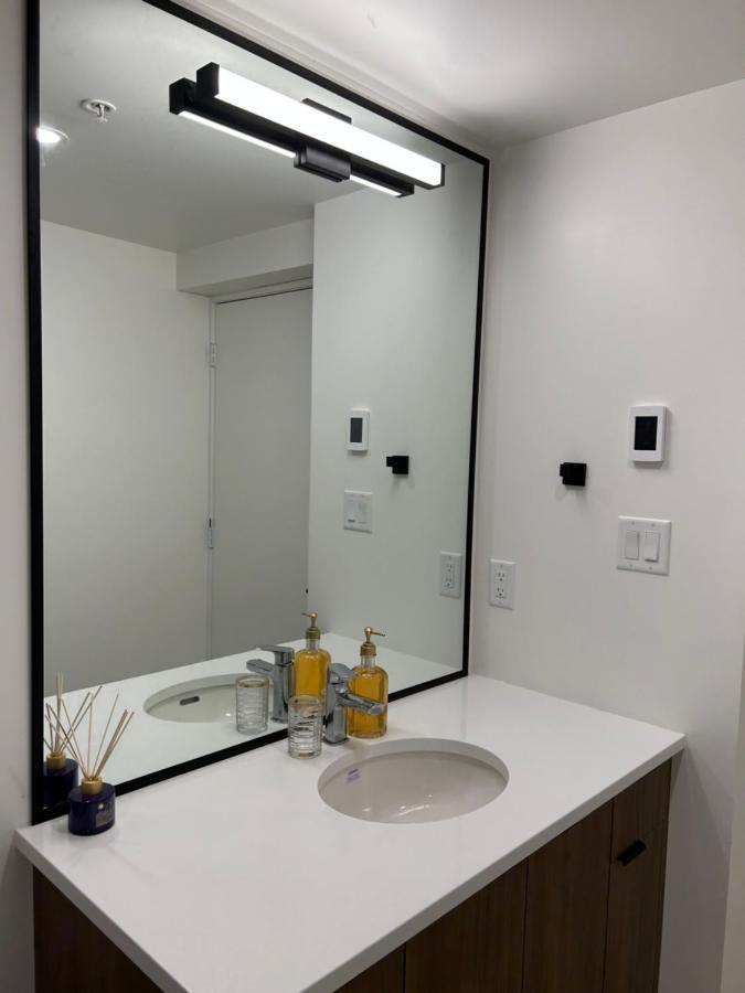 Victoria Private Studio Suite Colwood Eksteriør billede